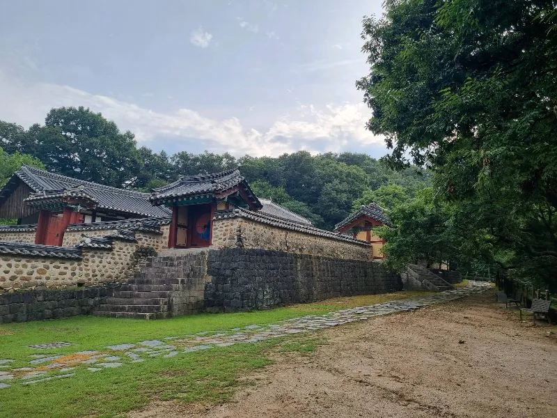 DMZ 평화의 길 12코스 표지 사진